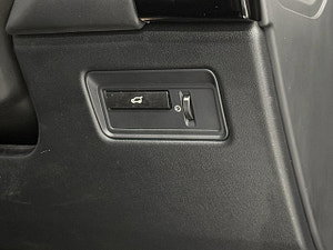 Land Rover Range Rover thumbnail