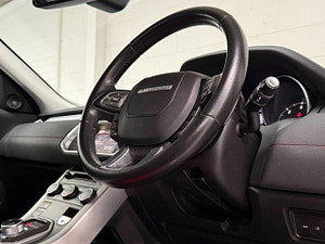 Land Rover Range Rover Evoque thumbnail