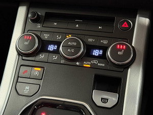 Land Rover Range Rover Evoque thumbnail