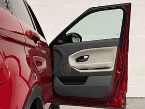 Land Rover Range Rover Evoque thumbnail