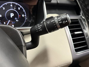 Land Rover Range Rover Sport thumbnail