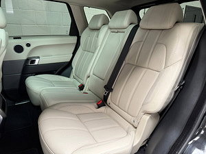 Land Rover Range Rover Sport thumbnail