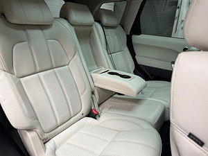 Land Rover Range Rover Sport thumbnail