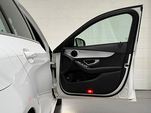 Mercedes-Benz C Class thumbnail