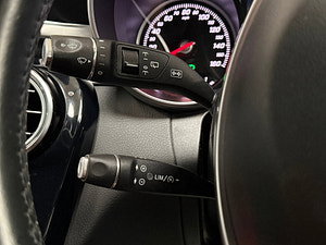 Mercedes-Benz C Class thumbnail