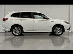 Mitsubishi Outlander thumbnail