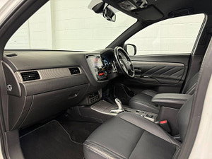 Mitsubishi Outlander thumbnail