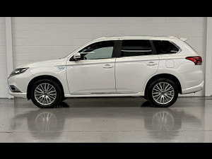 Mitsubishi Outlander thumbnail