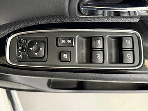 Mitsubishi Outlander thumbnail