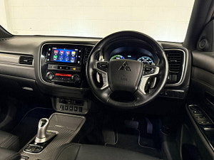 Mitsubishi Outlander thumbnail