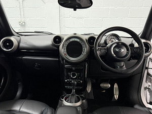 MINI Countryman thumbnail