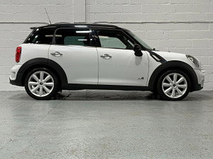 MINI Countryman thumbnail