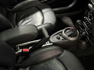 MINI Countryman thumbnail