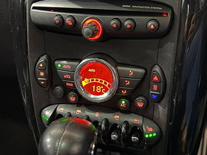 MINI Countryman thumbnail