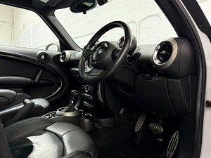 MINI Countryman thumbnail
