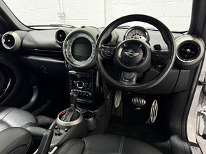 MINI Countryman thumbnail