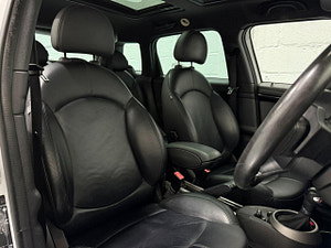 MINI Countryman thumbnail