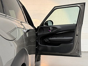 MINI Clubman thumbnail