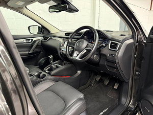 Nissan Qashqai thumbnail