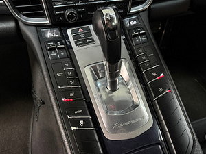 Porsche Panamera thumbnail