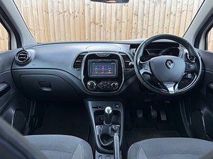 Renault Captur thumbnail