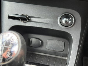 Renault Captur thumbnail