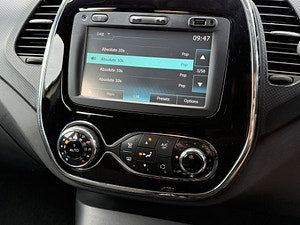 Renault Captur thumbnail