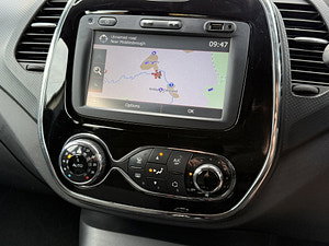 Renault Captur thumbnail