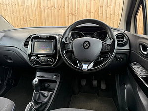 Renault Captur thumbnail