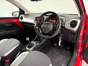 Toyota Aygo thumbnail
