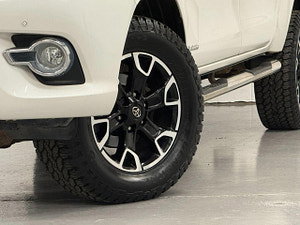 Toyota HI-LUX thumbnail