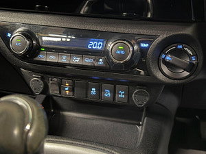 Toyota HI-LUX thumbnail