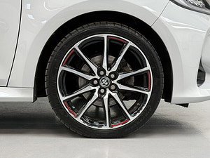 Toyota Yaris thumbnail
