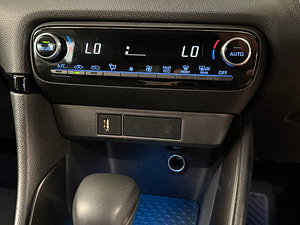 Toyota Yaris thumbnail