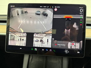 Tesla Model Y thumbnail