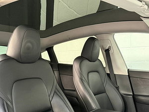 Tesla Model Y thumbnail