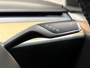 Tesla Model Y thumbnail