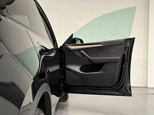 Tesla Model Y thumbnail