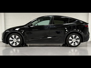 Tesla Model Y thumbnail