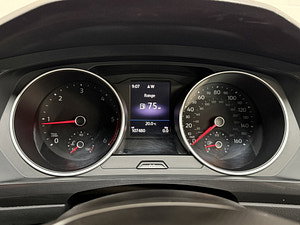 Volkswagen Tiguan thumbnail