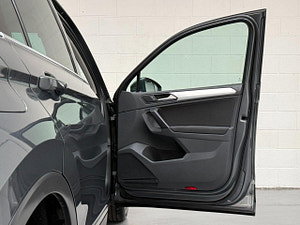 Volkswagen Tiguan thumbnail