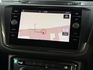 Volkswagen Tiguan thumbnail