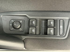 Volkswagen Tiguan thumbnail