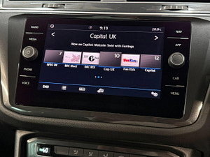 Volkswagen Tiguan thumbnail