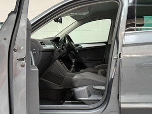 Volkswagen Tiguan thumbnail