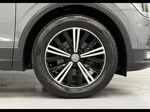 Volkswagen Tiguan thumbnail