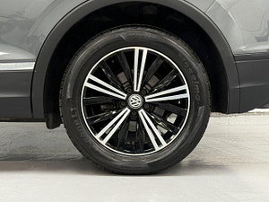 Volkswagen Tiguan thumbnail