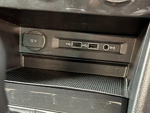 Volkswagen Tiguan thumbnail