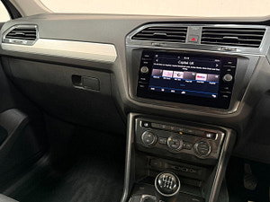Volkswagen Tiguan thumbnail