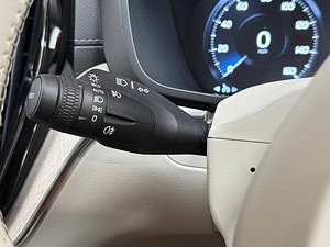 Volvo XC60 thumbnail